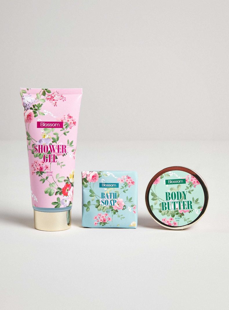 Set de Belleza Caja Floral Rose 3 Piezas-0