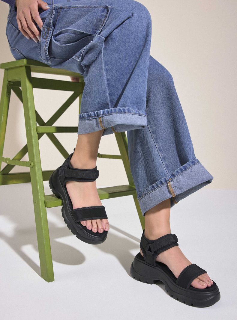 Sandalia Plataforma Deportiva Velcro Mujer-0