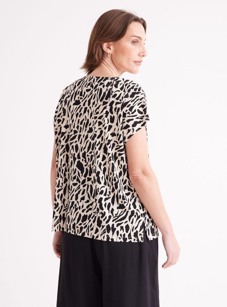 Polera con Aplicación en Escote Printed-1