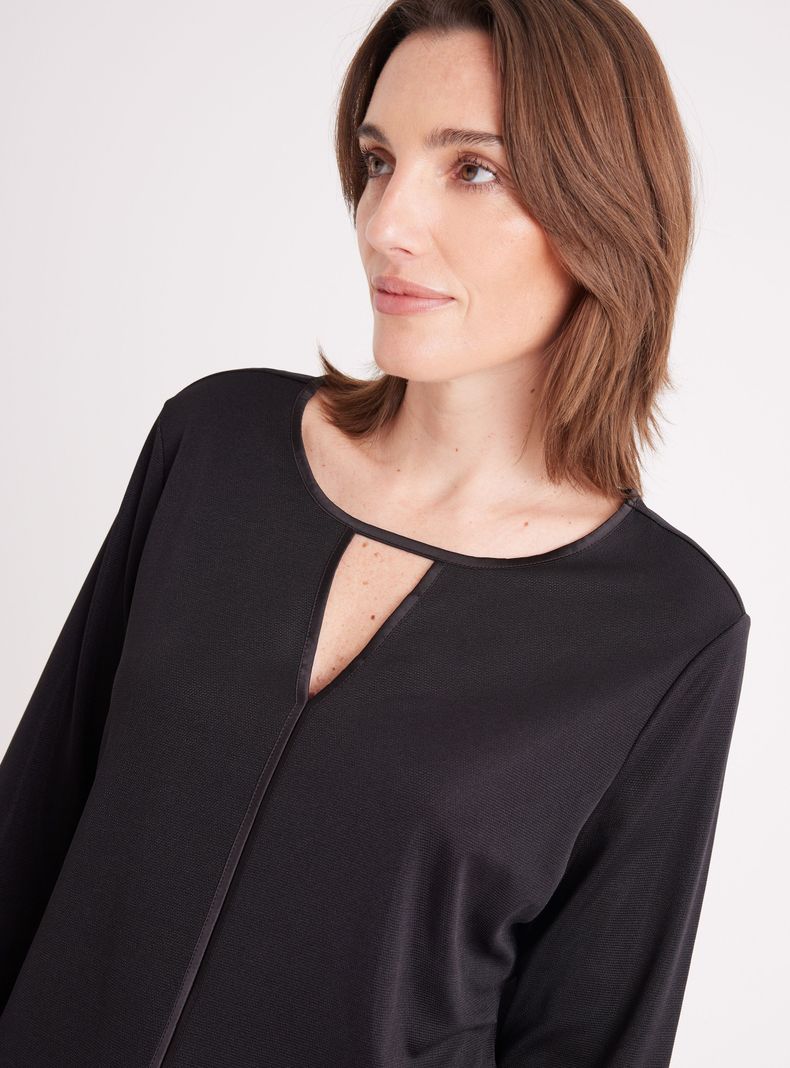 Polera Cut-Out en Escote-2