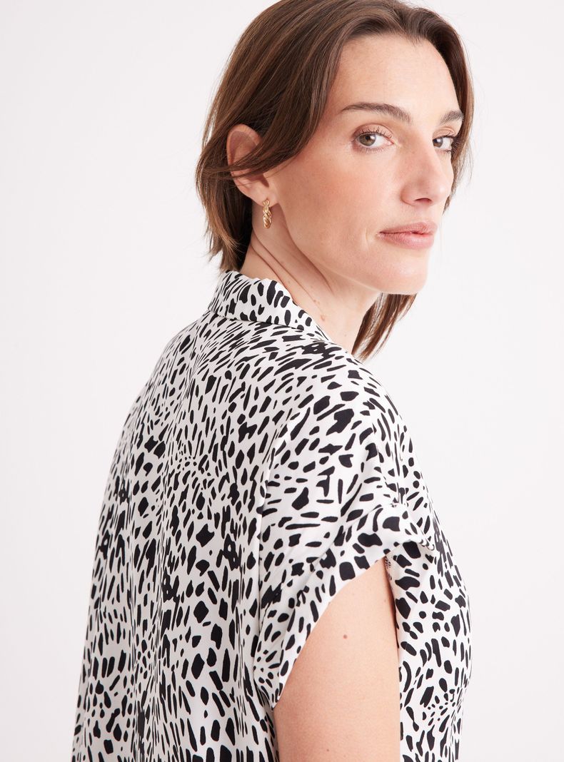 Blusa Camisa Estampada Manga Corta-3