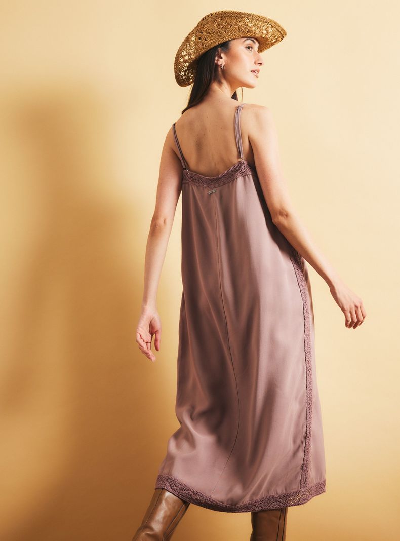 Vestido Largo con Aplicación Macramé-1