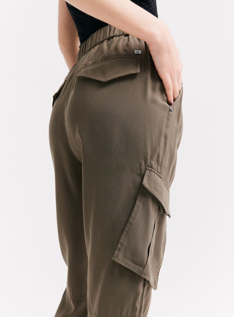 Pantalón Cargo Laterales Pretina Elasticada-3