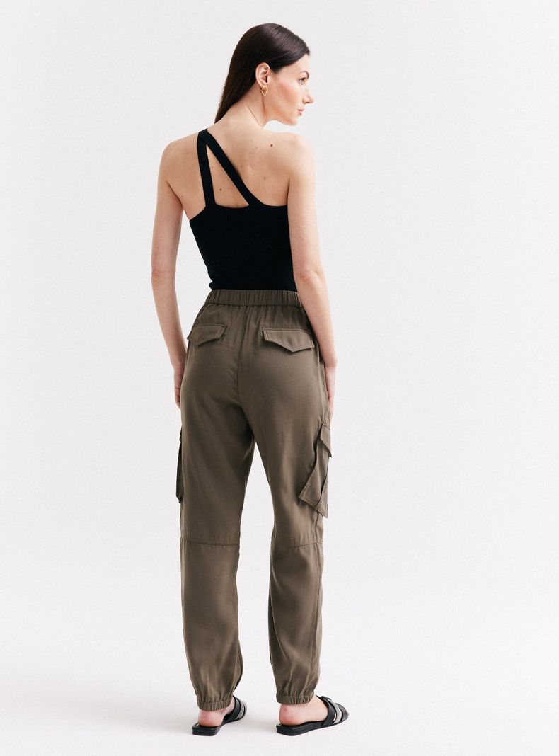 Pantalón Cargo Laterales Pretina Elasticada-5