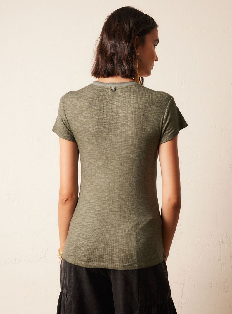 Polera Tela de Algodón en Cuello y Mangas-1