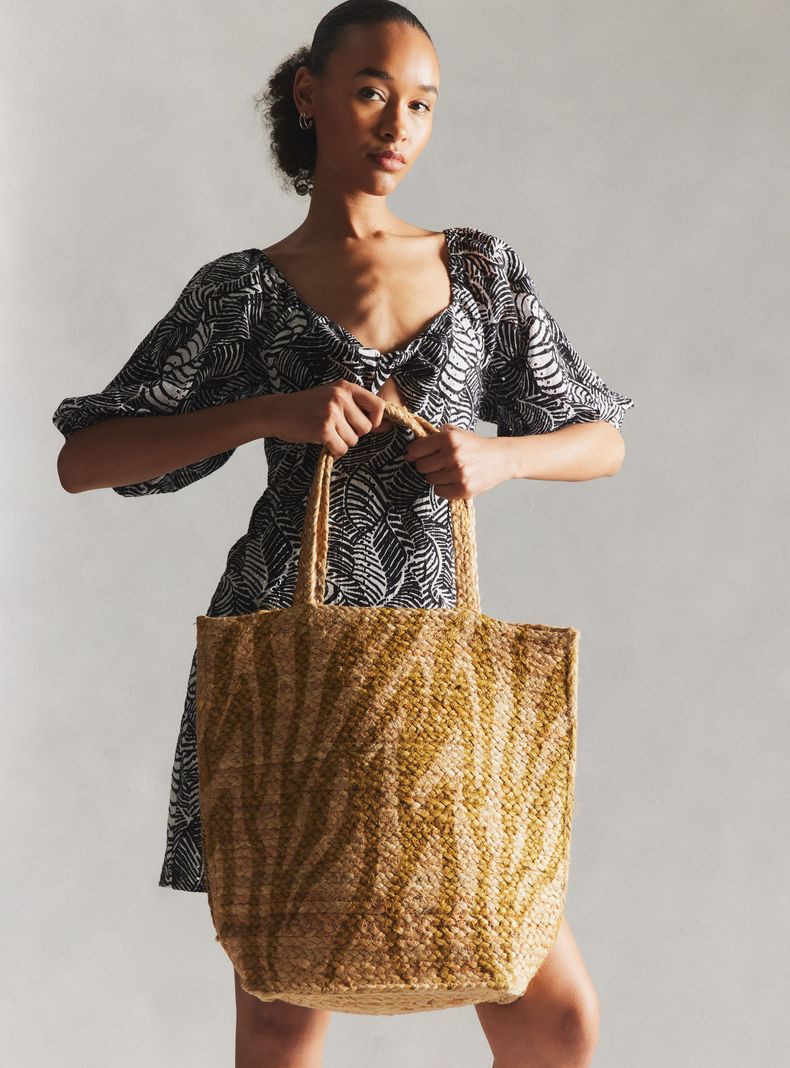 Cartera Totebag de Raffia Estampado-0