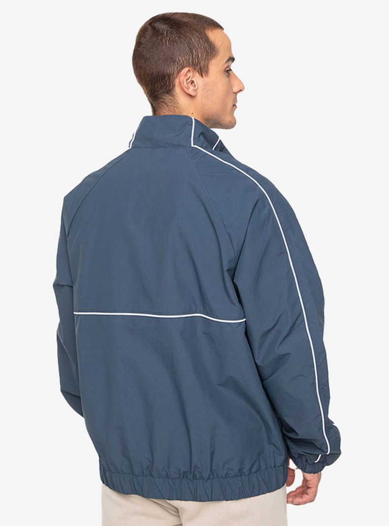 Cortaviento Retro Chuck Elevated-1