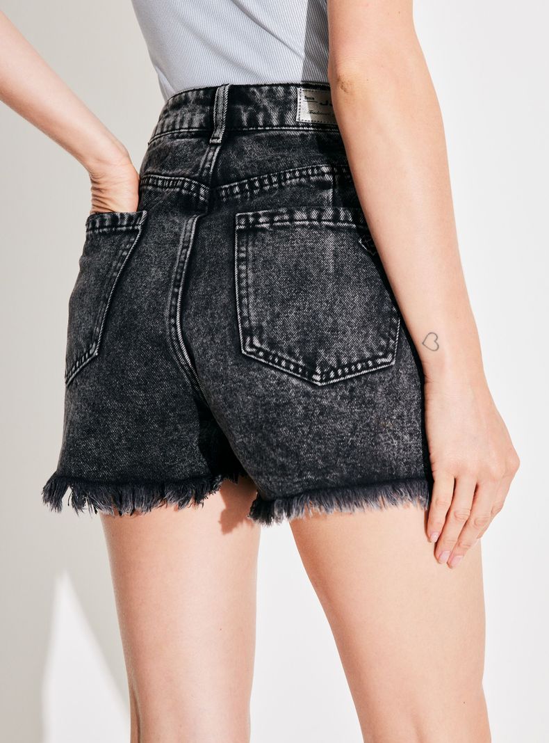 Short con Aplicación de Cadenas Strass en Destroyer-3