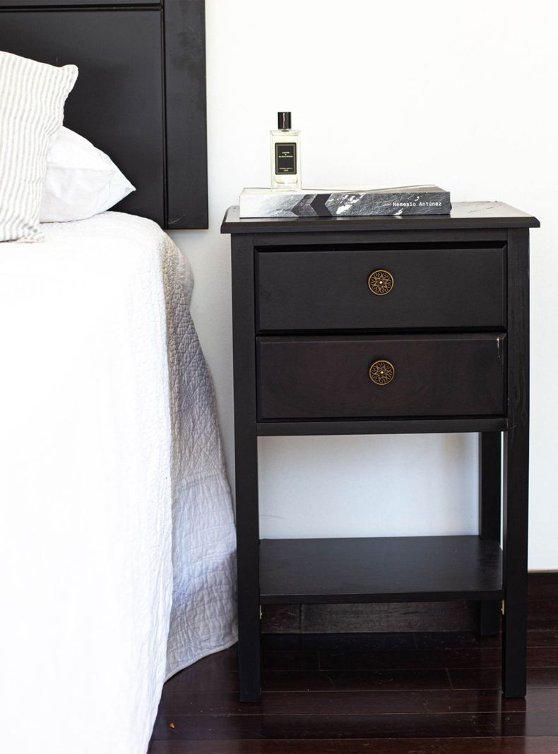 Cama Europea Máximo Cobre 2 Plazas Base Dividida + Respaldo Design Gráfito + Velador Rover-4