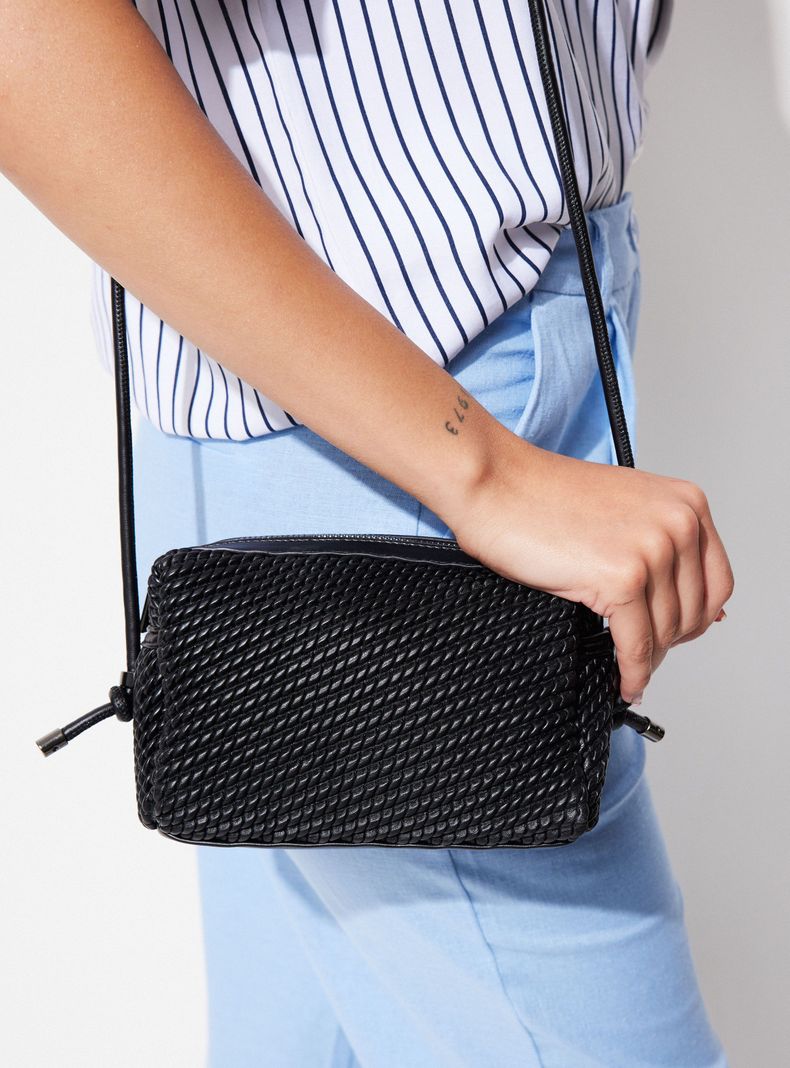 Cartera Crossbody Diseño En Relieve-1