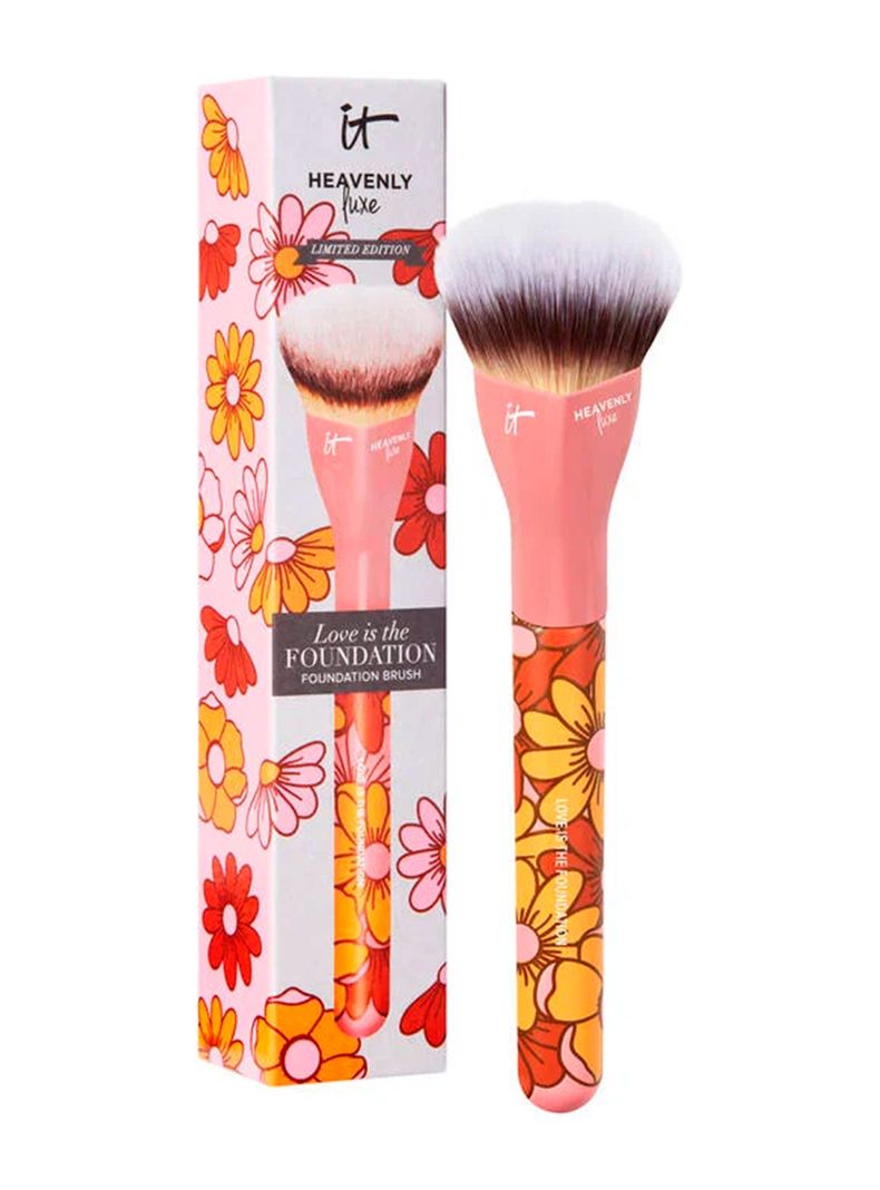 Brocha de Base Heavenly Luxe Love is The Foundation-1