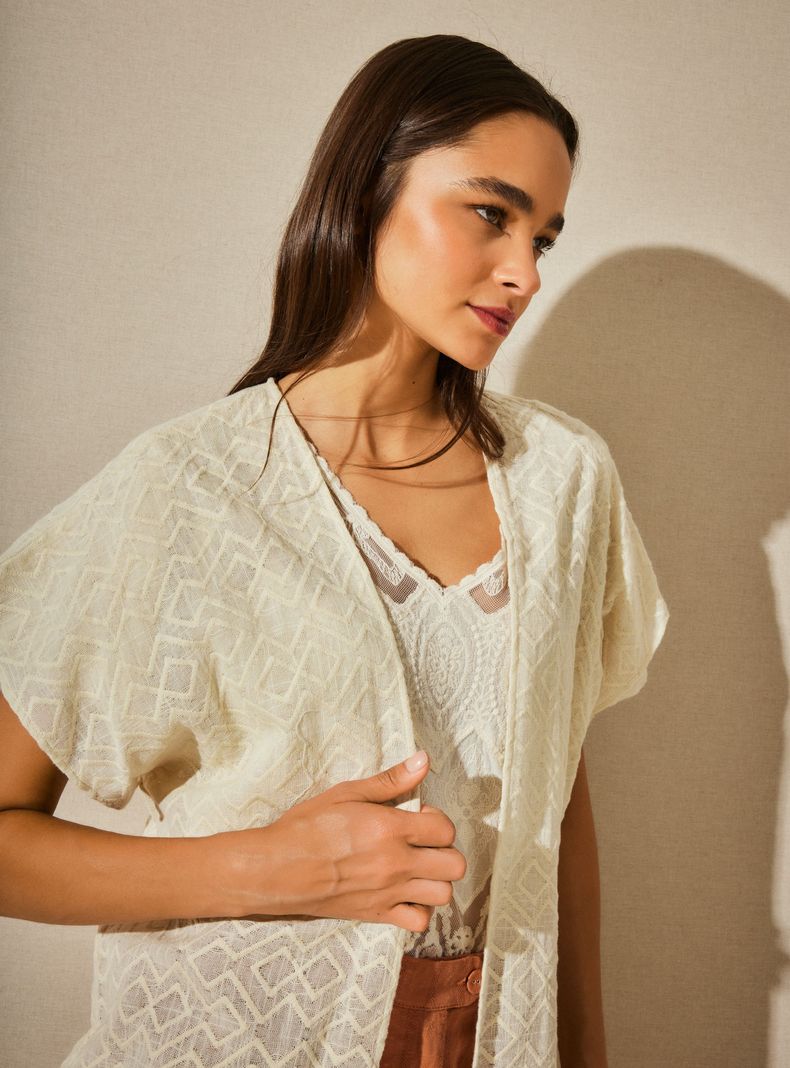 Kimono Tela Diseño Bordado-2