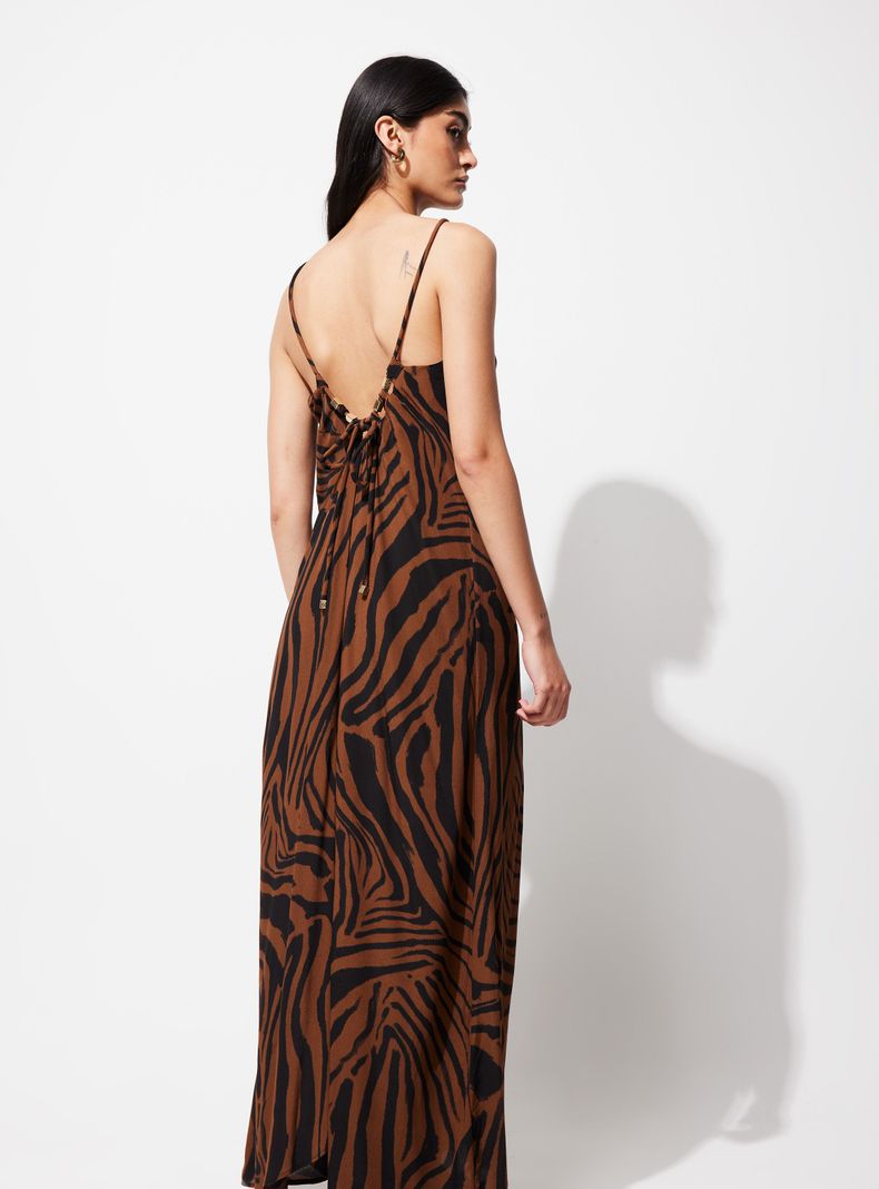 Vestido Fluido con Joyas en Escote y Amarra en Espalda-1