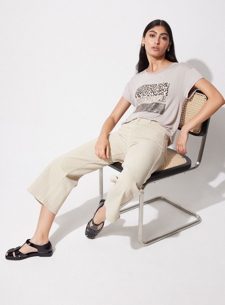 Polera Básica Fluida con Estampado Metalizado-4