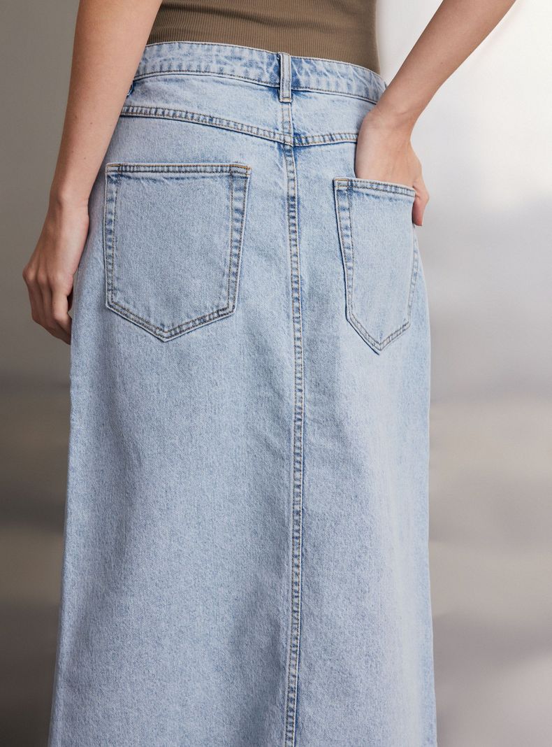 Falda Denim con Abertura Delantera-3