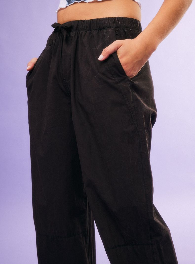 Pantalón Tipo Parachute Lavado-2