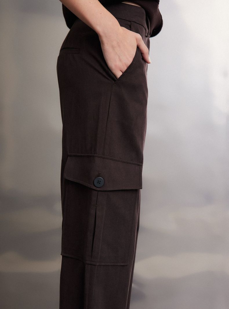 Pantalón Bolsillos Utilitario-3
