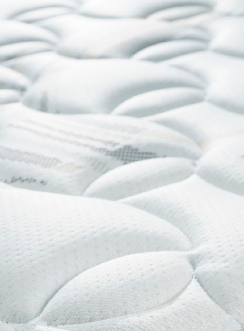 Cama Europea Everest Cobre King Respaldo Mallorca-2