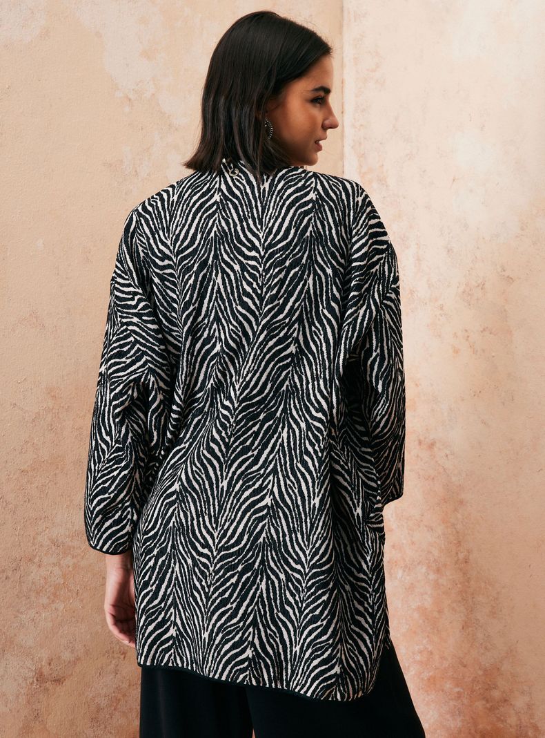 Chaqueta Tela con Diseño-1