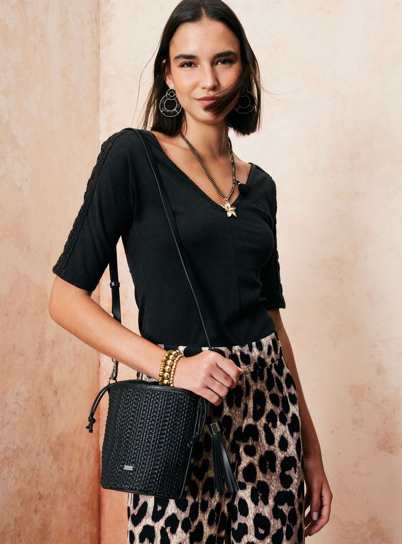 Cartera Tipo Bucket Tejida-0