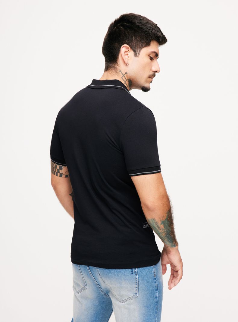 Polera Cuello Polo Logo en Pieza Botones-1