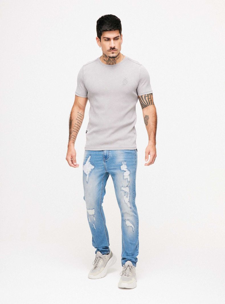 Jeans Sobreteñido Roturas y Remallado-4