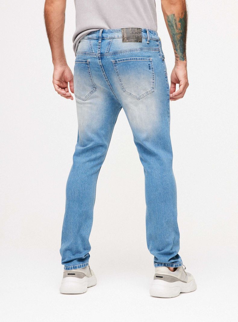 Jeans Sobreteñido Roturas y Remallado-1