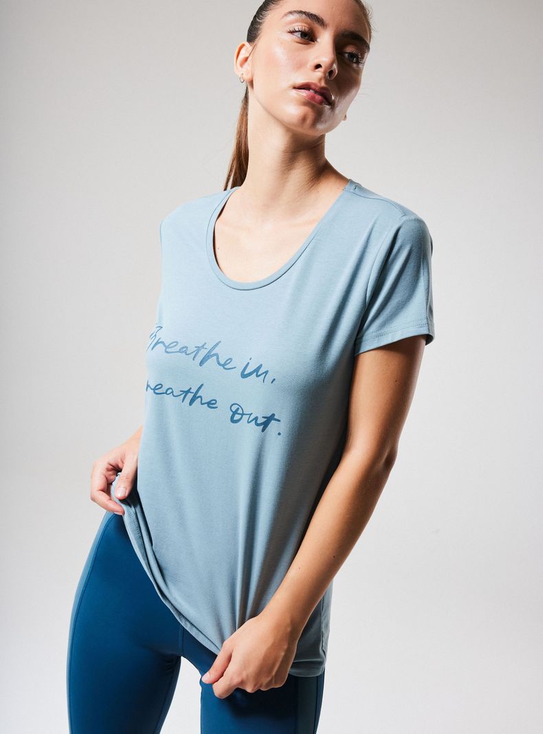 Polera Logo Full Estampado Frontal-2