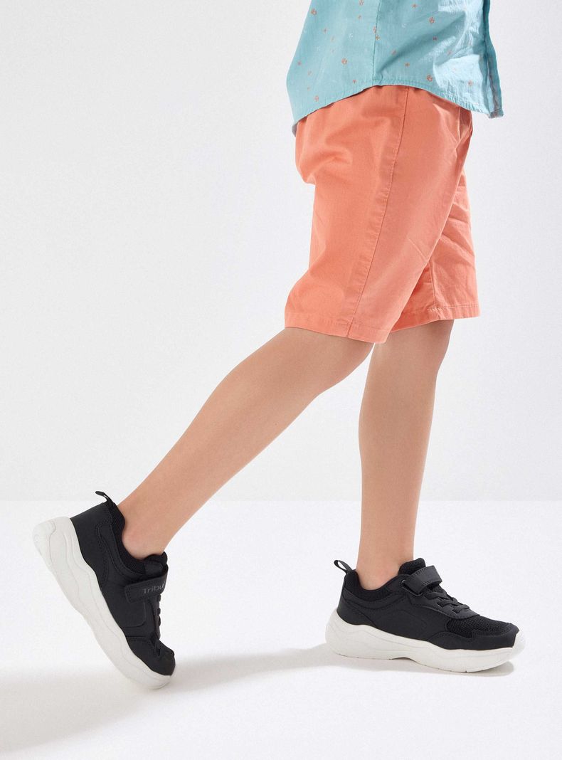 Zapatilla Urbana Deportiva Logo Niño-0