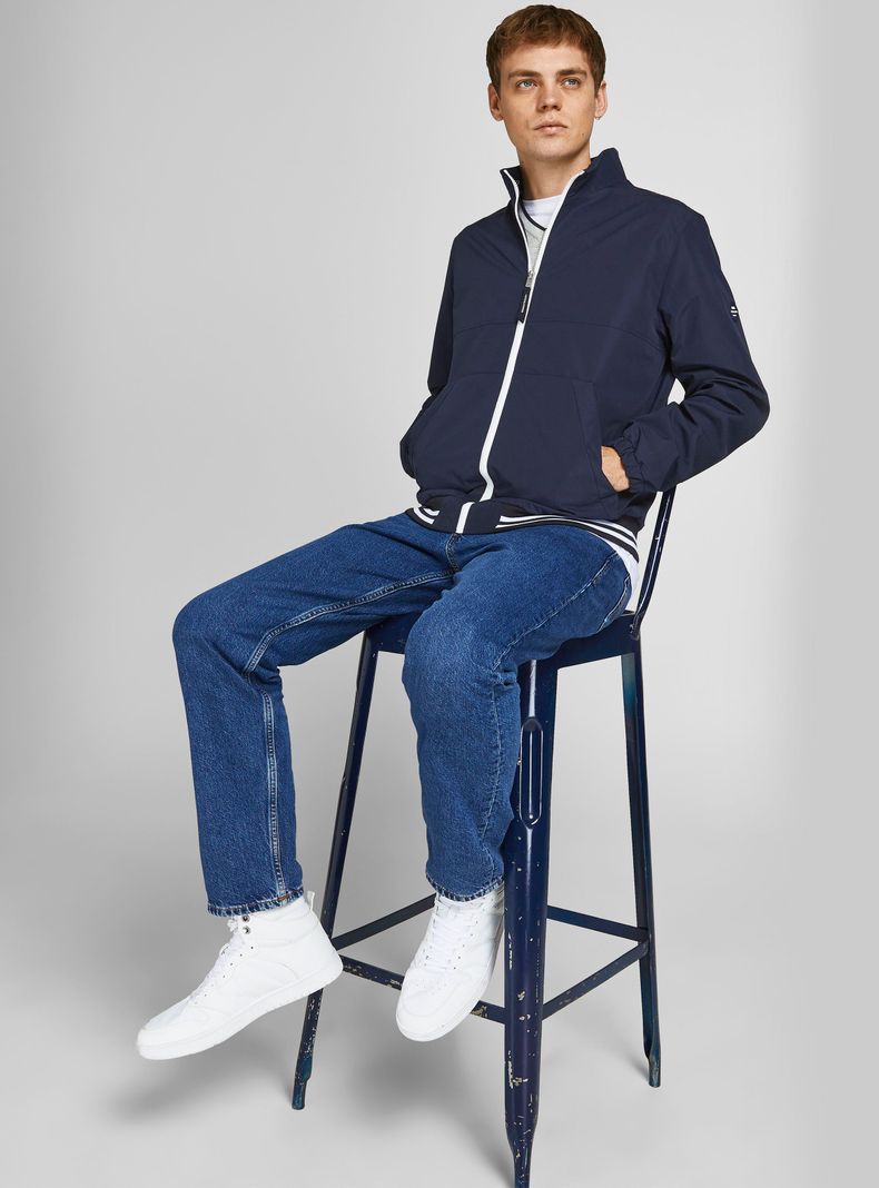 Chaqueta Bomber Clásica Lisa Regular-3