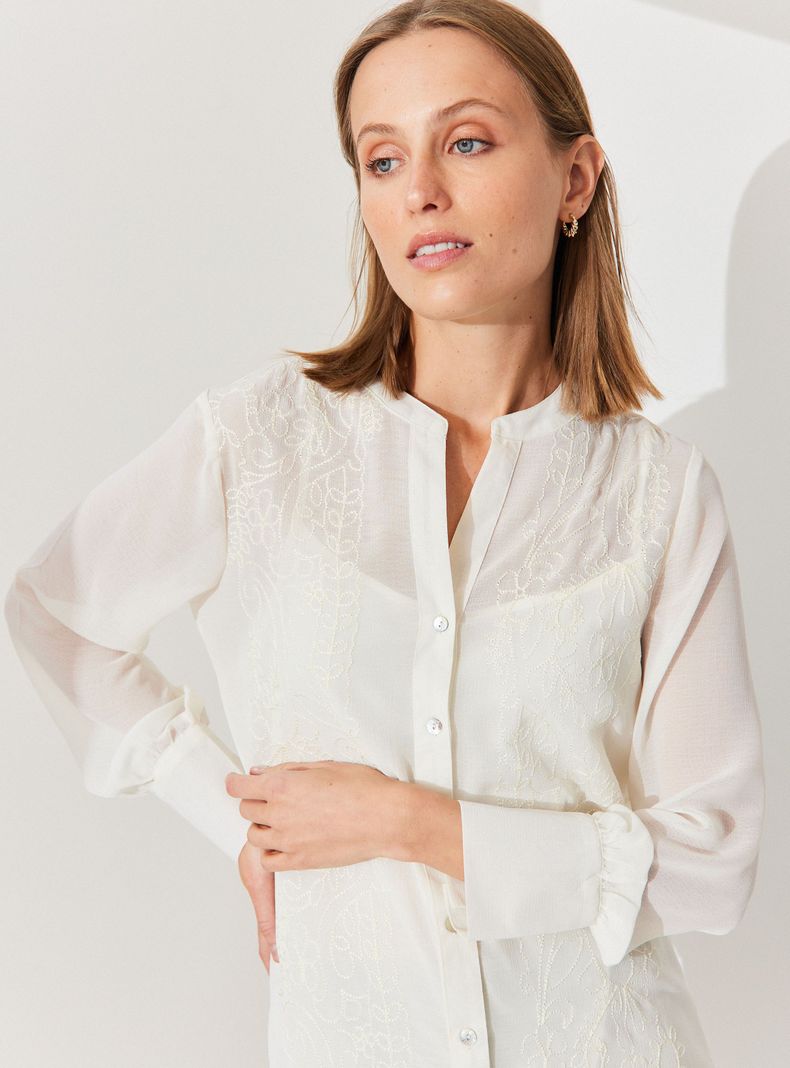 Blusa con Bordado a Tono y Forro de Polera-2