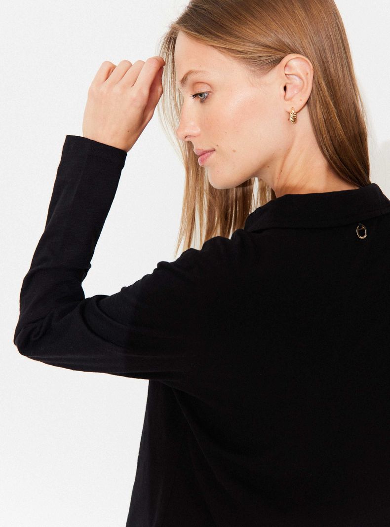 Polera Abotonada Tipo Blusa-3