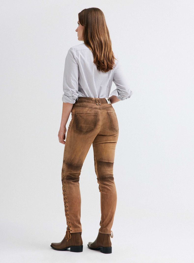 Jeans Skinny Bota con Ojetillos y Cordel-5