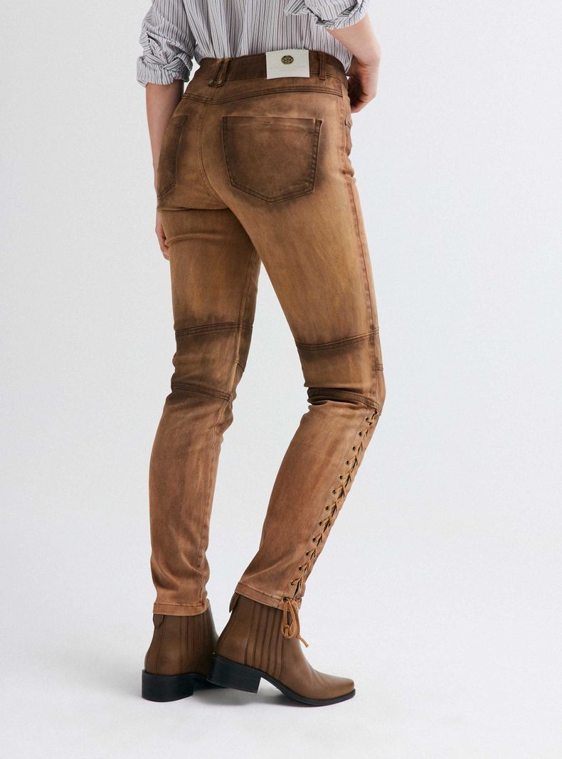 Jeans Skinny Bota con Ojetillos y Cordel-1