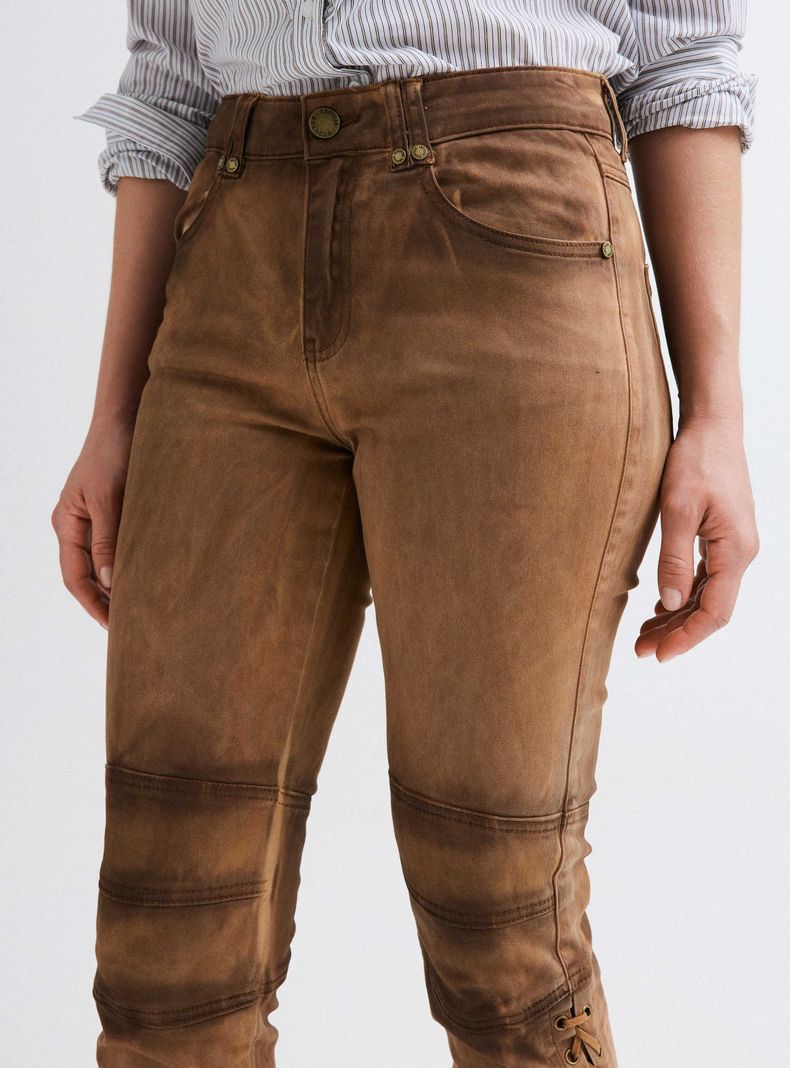 Jeans Skinny Bota con Ojetillos y Cordel-2
