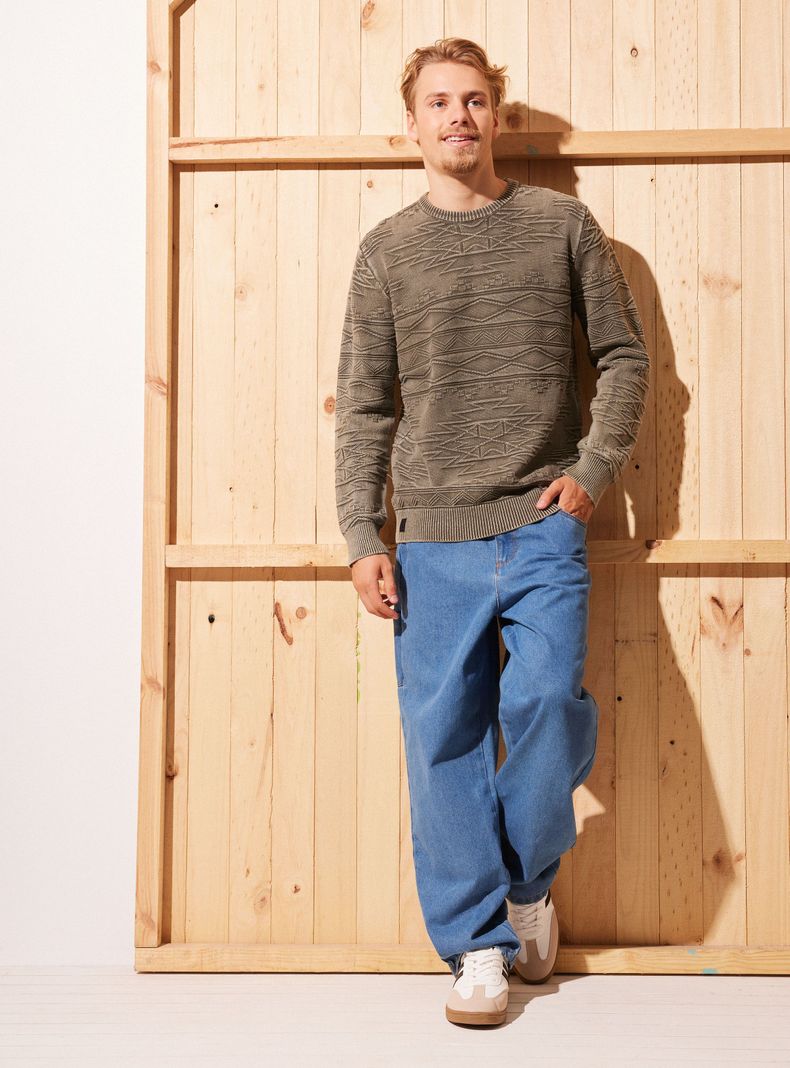 Sweater con diseño a Tono-4