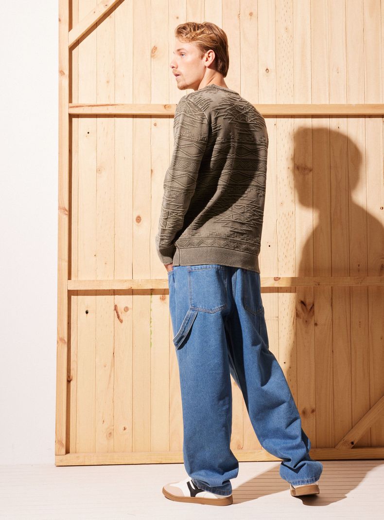 Sweater con diseño a Tono-5