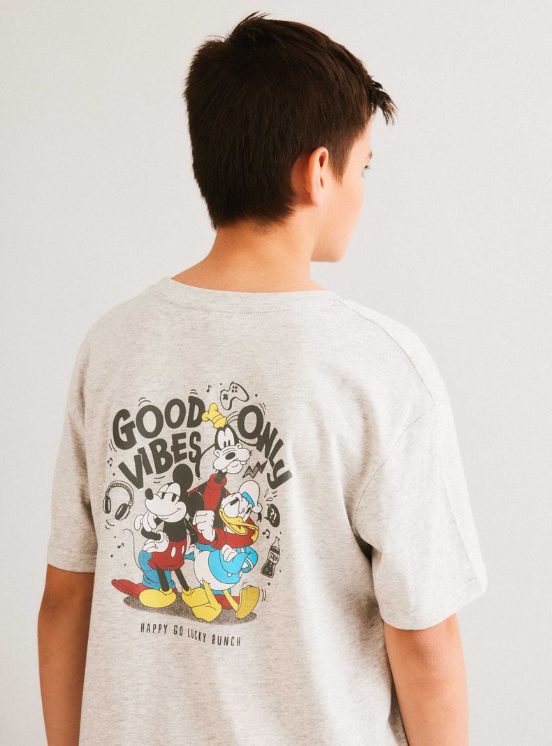 Polera Disney con Focal Print Delantero-1