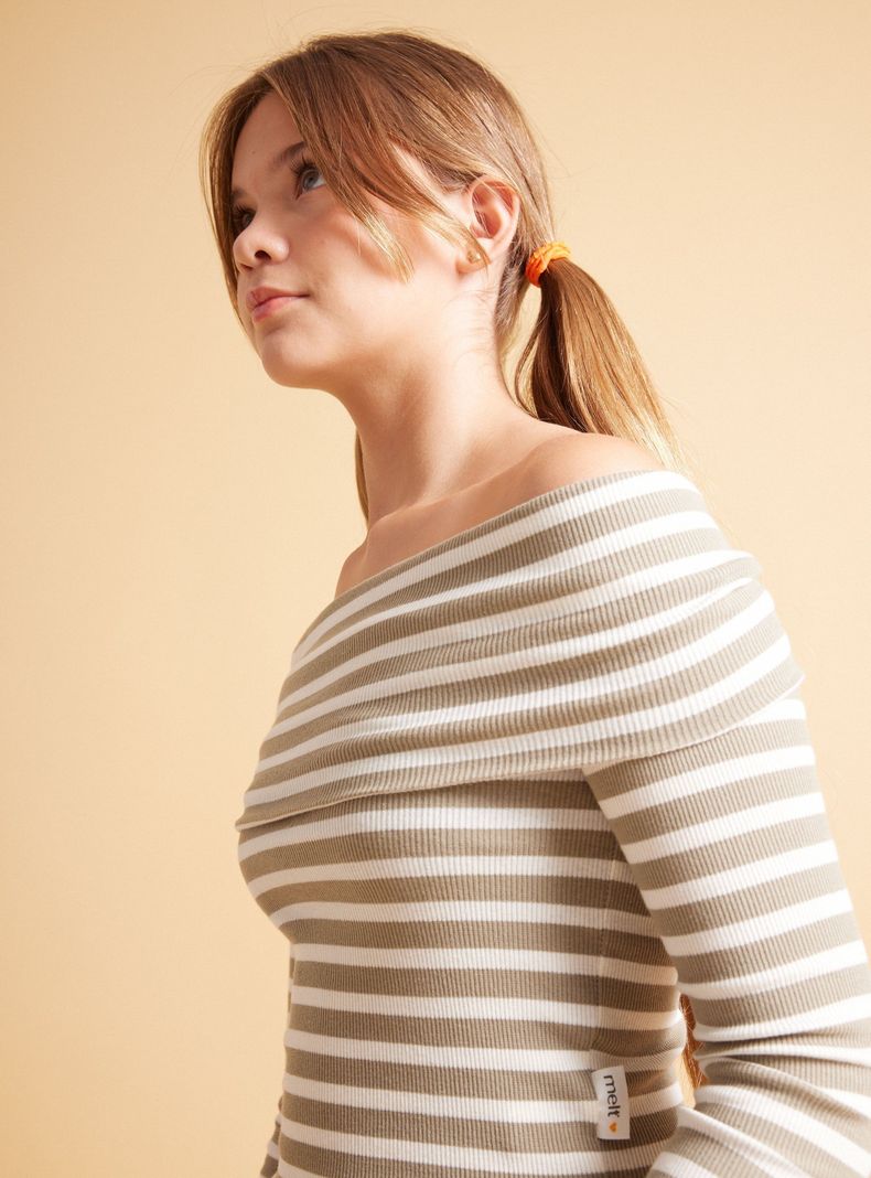 Polera con Cuello Bardot-1