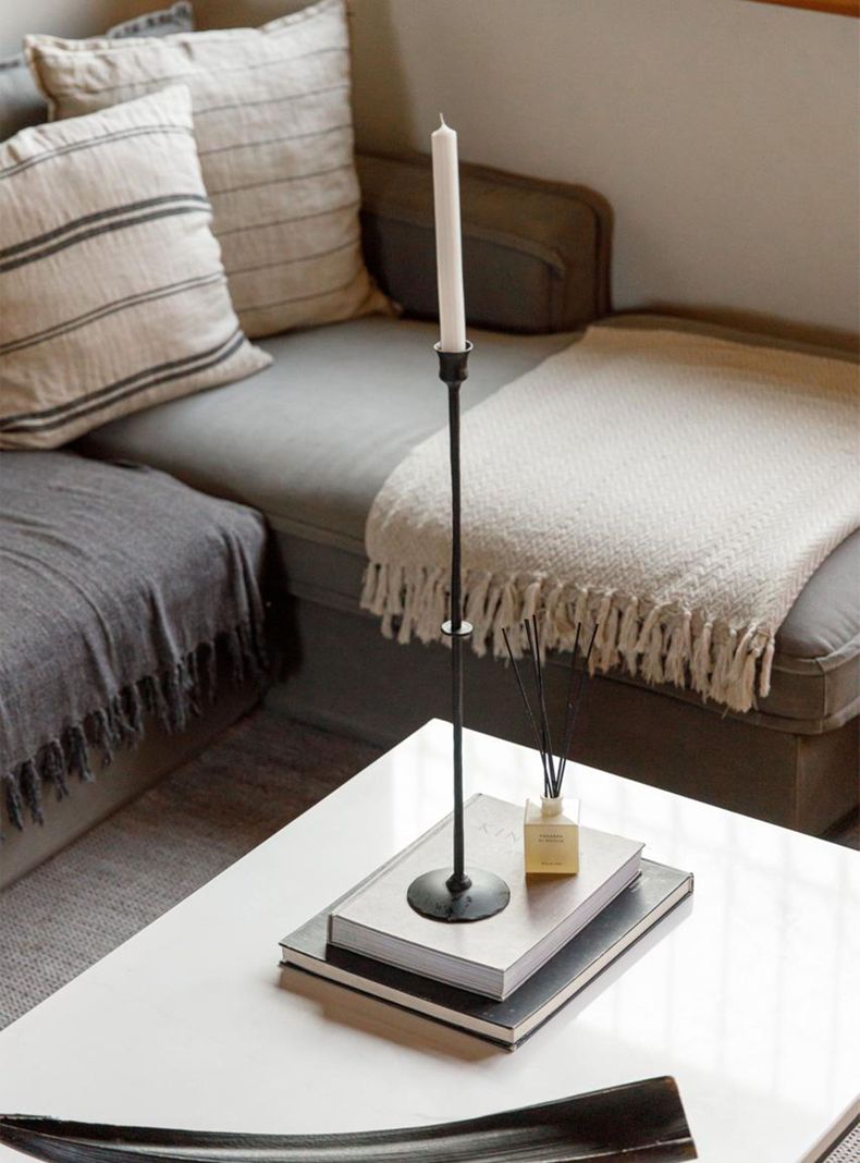 Candelabro Metal Negro M-1