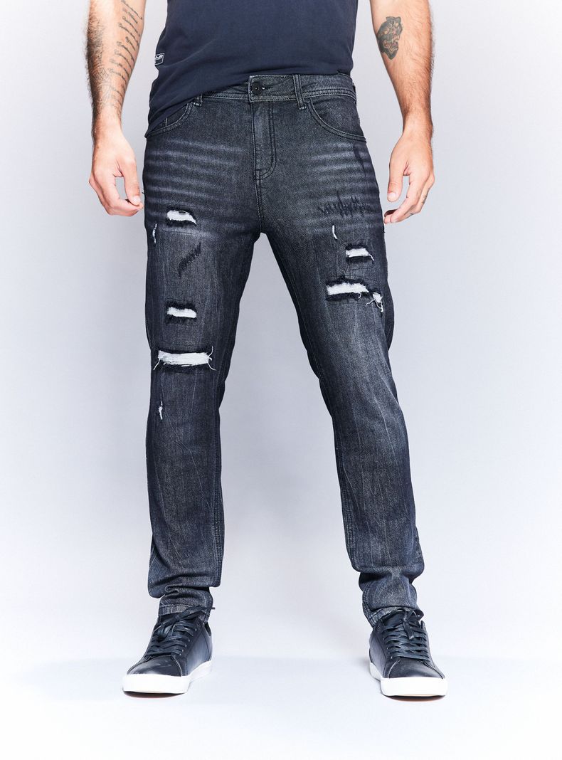 Jeans Desgastado con Bigotes Roturas con Parche-0