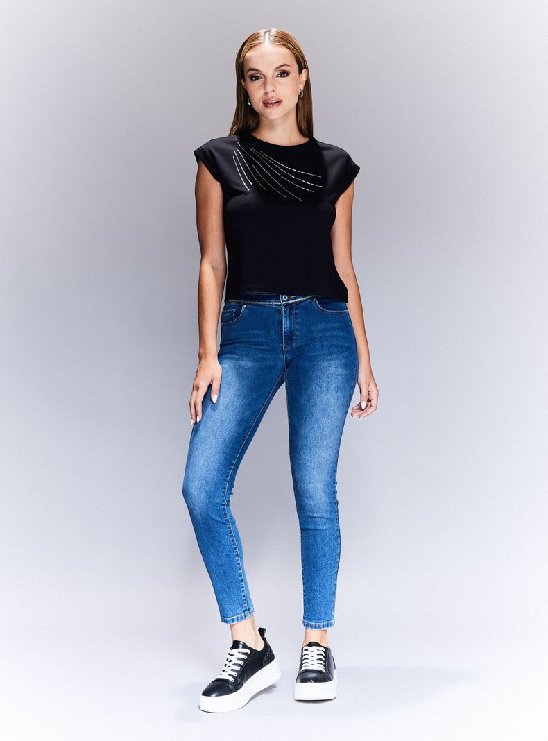Jeans Pretina 3 Botones con Aplicaciones Strass-4