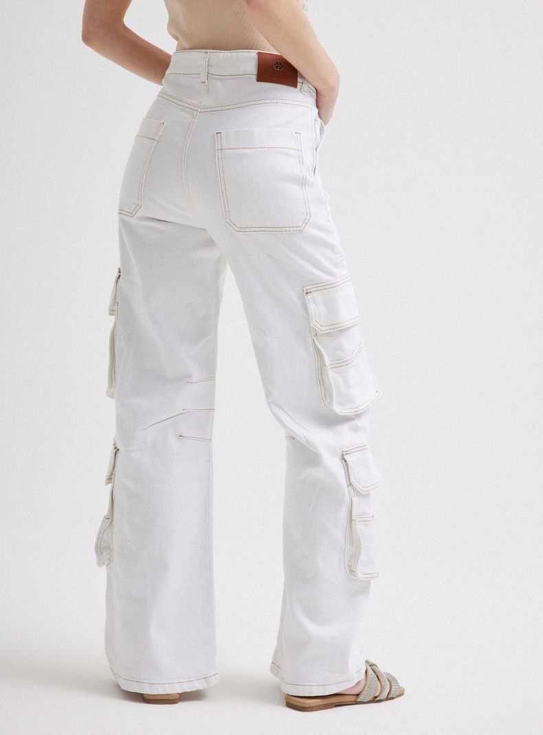 Jeans Cargo Bolsillos Tiro Medio-1