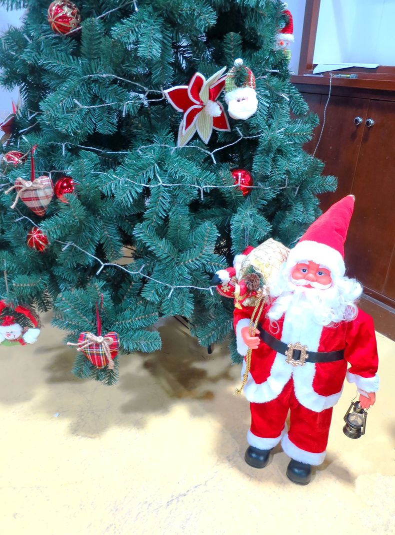 Peluche de Navidad Santa 61 cm-3