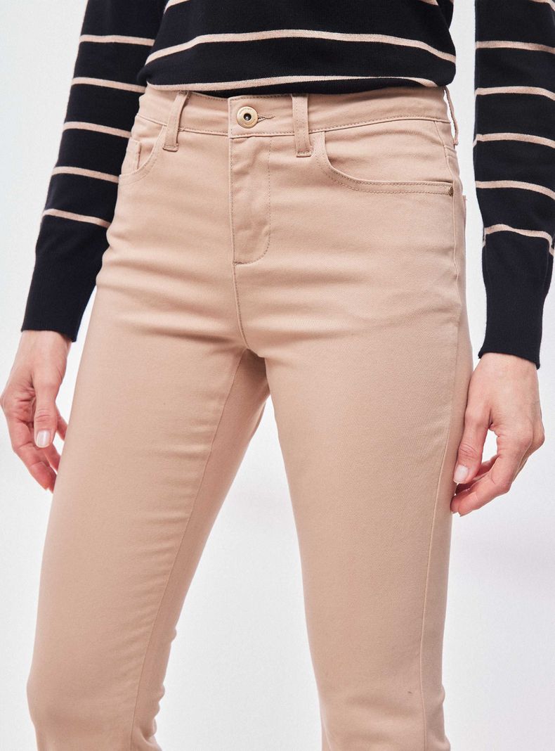 Pantalón Cinco Bolsillos Básico Color-2