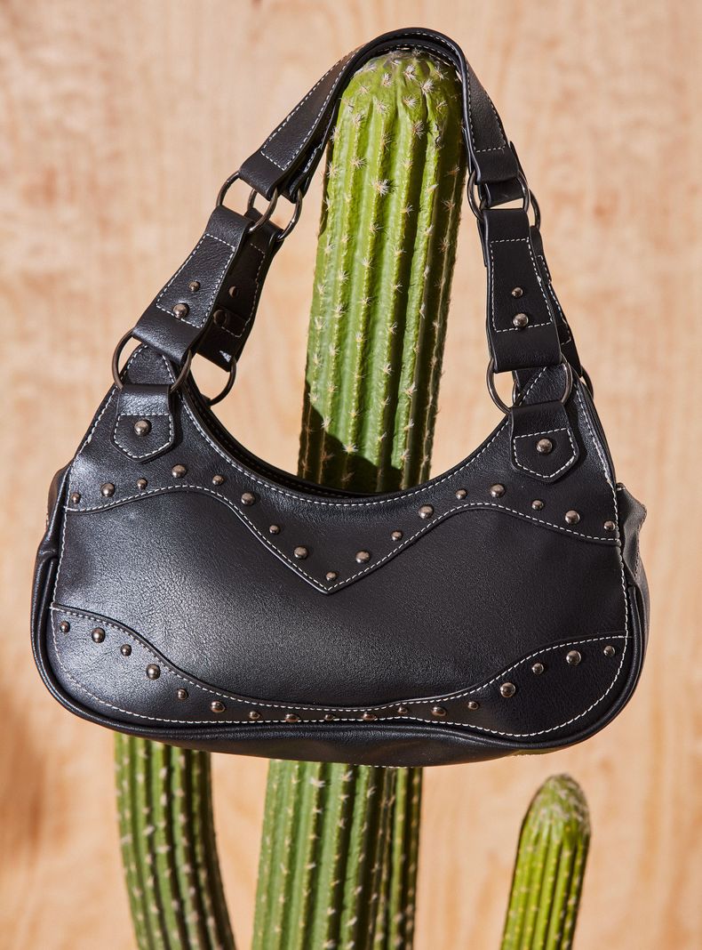 Cartera de Hombro Detalle Boho con Tachas-1