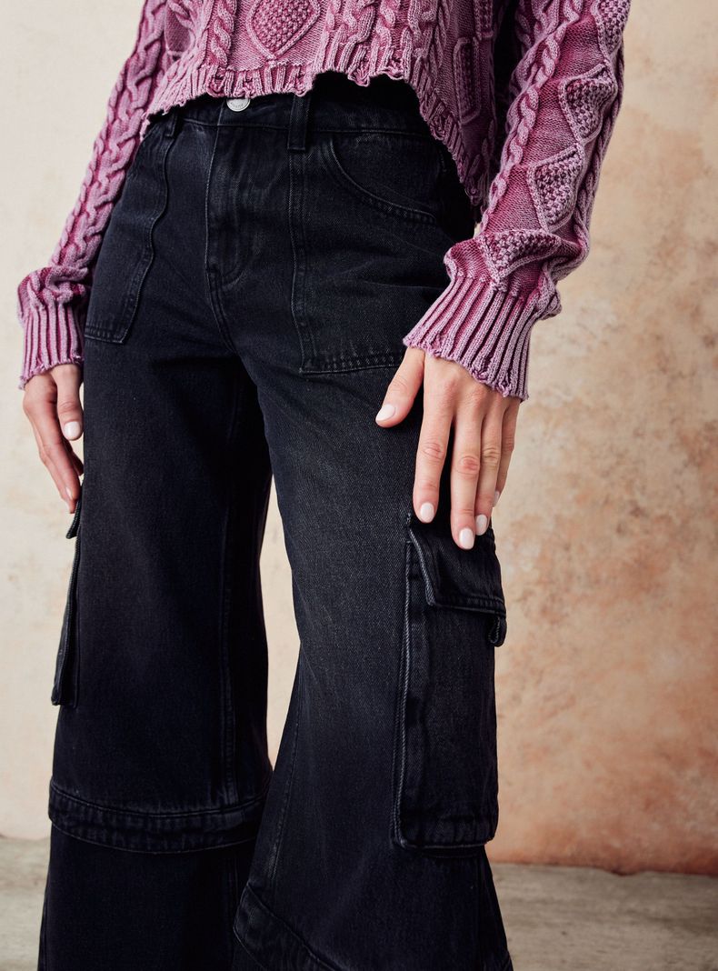 Jeans Bolsillos Cargo con Lavado y Cortes-2