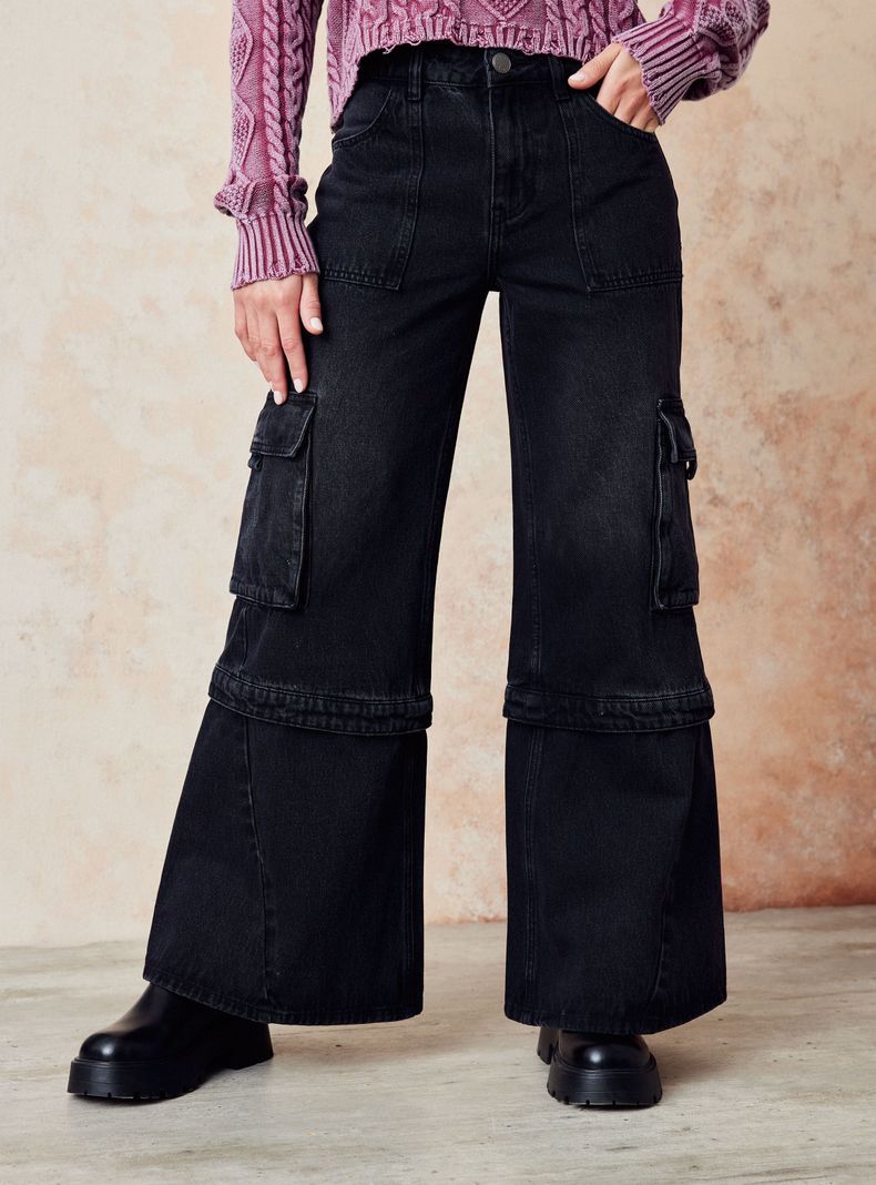 Jeans Bolsillos Cargo con Lavado y Cortes-0