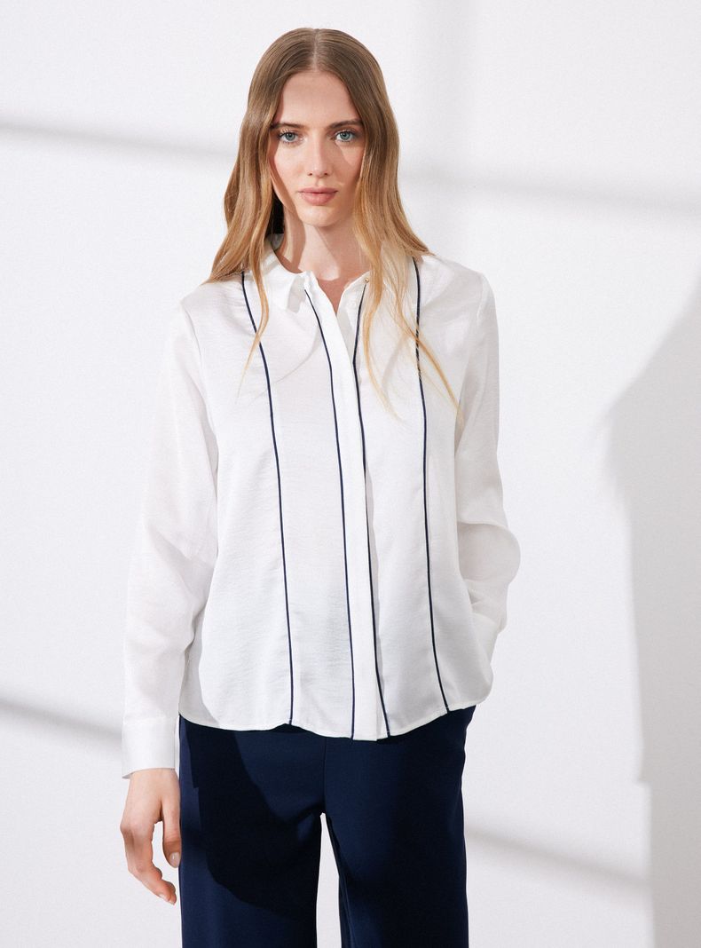 Blusa Satinada con Detalle-0
