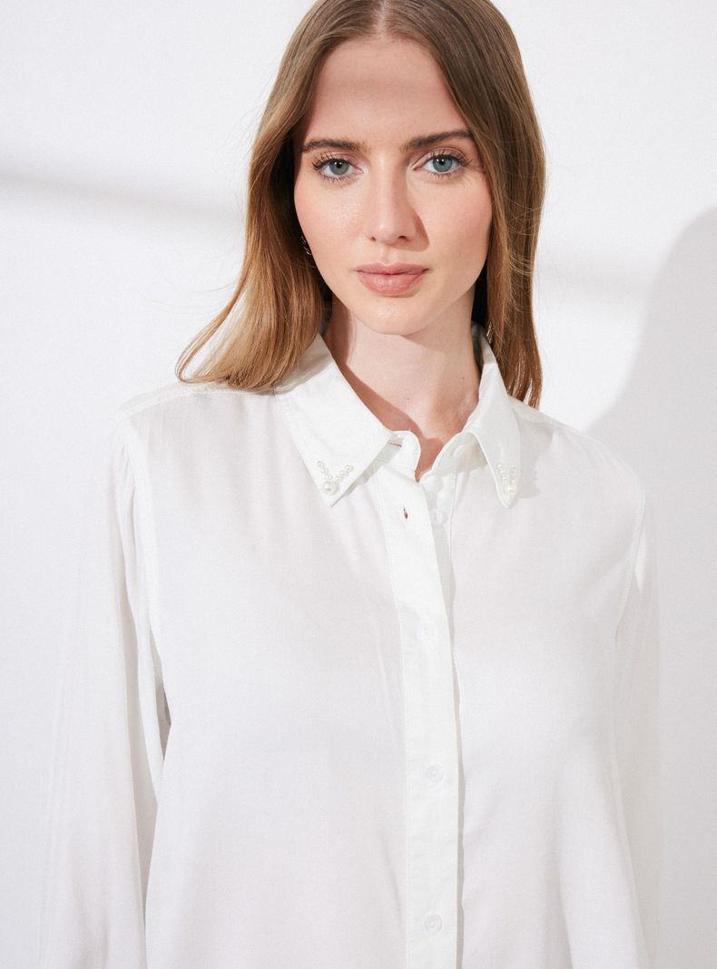 Blusa Camisera con Aplicación de Perlas-2